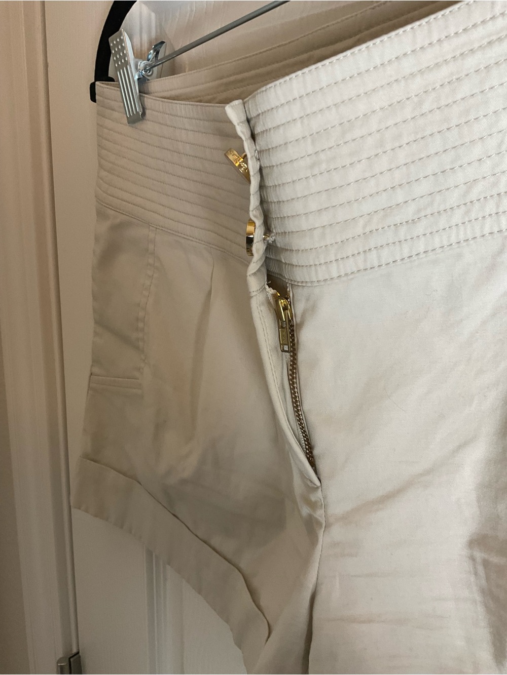 Tory Burch Safari Tailored Shorts Beige/Tan - Size 4 - Picture 5 of 8